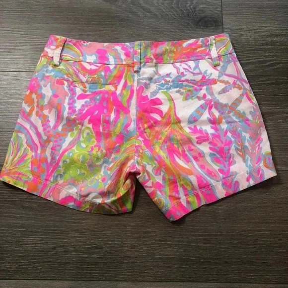 Lilly Pulitzer Suba To Cuba Callahan Shorts Size 2 - Picture 3 of 12